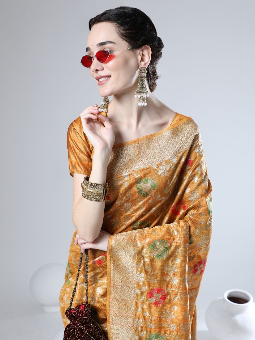 Tussar Silk Jamdani Weaving Saree with Zari Woven Pattern