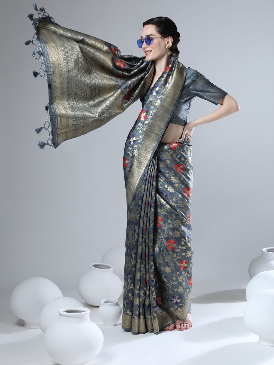 Tussar Silk Jamdani Weaving Saree with Zari Woven Pattern
